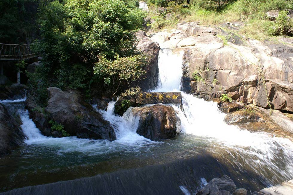 置身大天然，享受生涯乐趣，伴侣情深谊沉