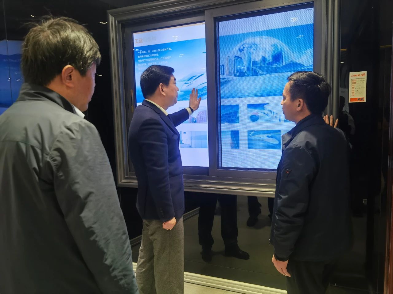 新沂市委书记陈堂清走进江苏必赢亚洲铝材，发展冶金资料产业调研